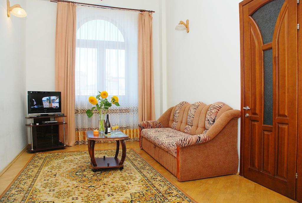 Rentday Apartments - Kiev Buitenkant foto